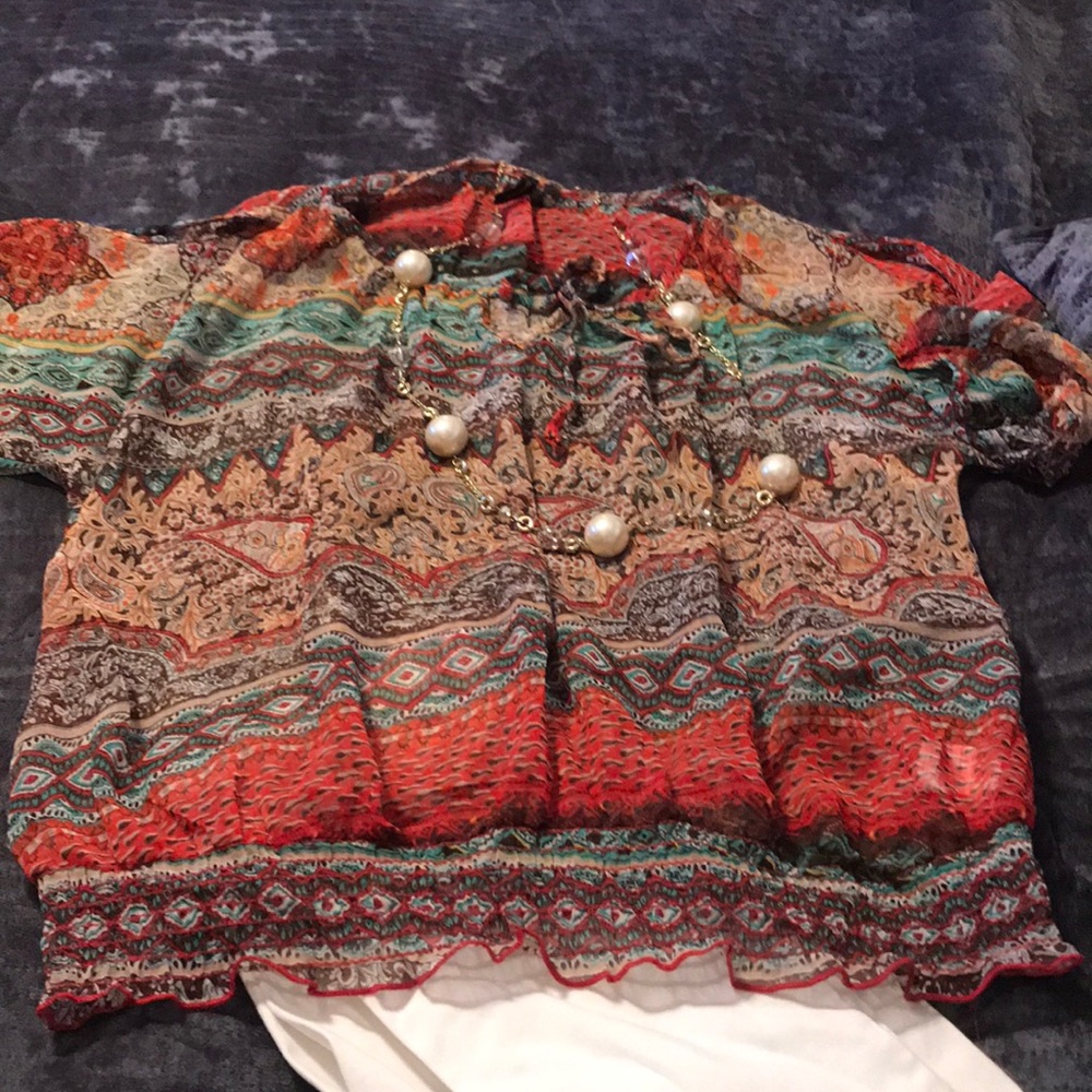 Cold shoulder top